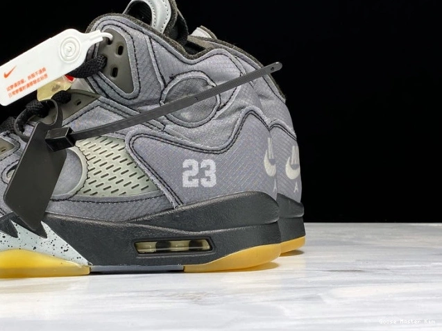 Off-White Air CT8480-001 x Black Jordan 5 0520